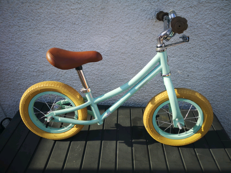 bobbin gingersnap balance bike